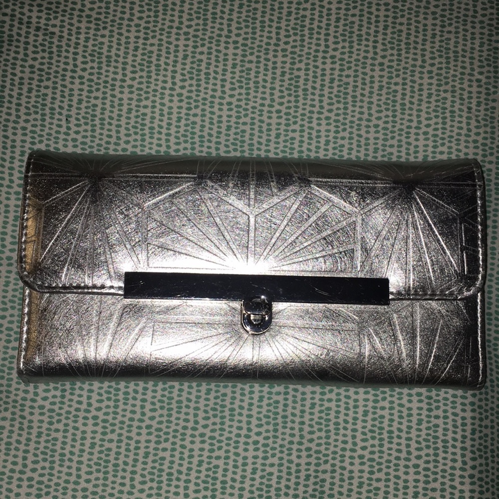 Silver Metallic Geo-Print Wallet